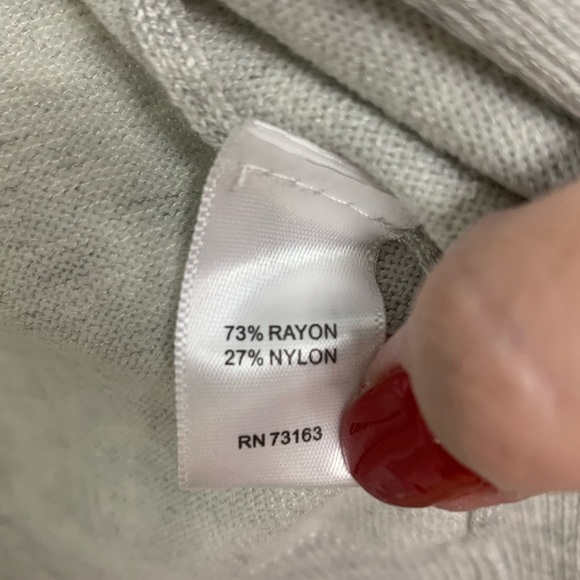 🎉Spense cardigan in a soft light gray. Size medium - Picture 6 of 10